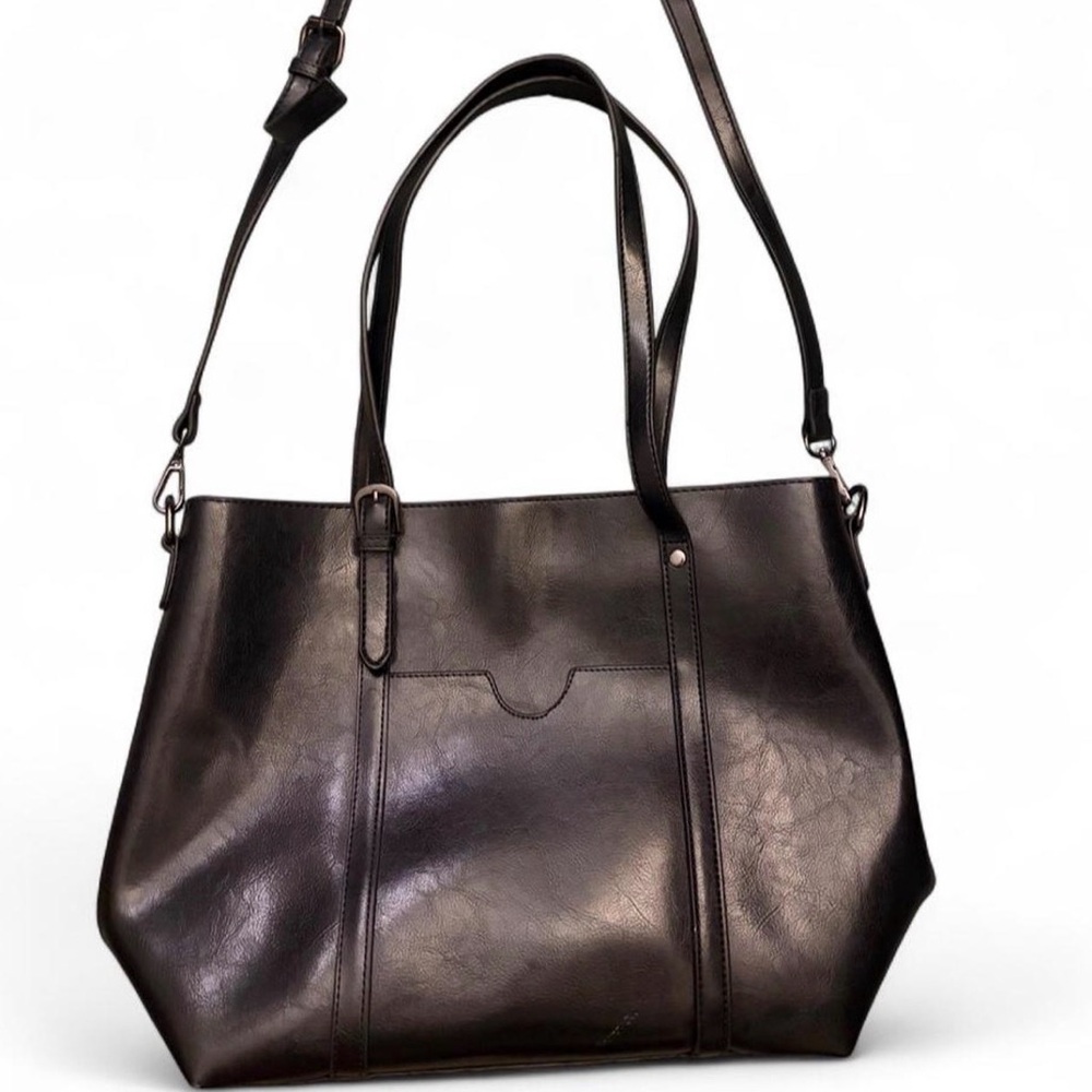 Classic Black Leather Tote Bag - Sleek Everyday Carry